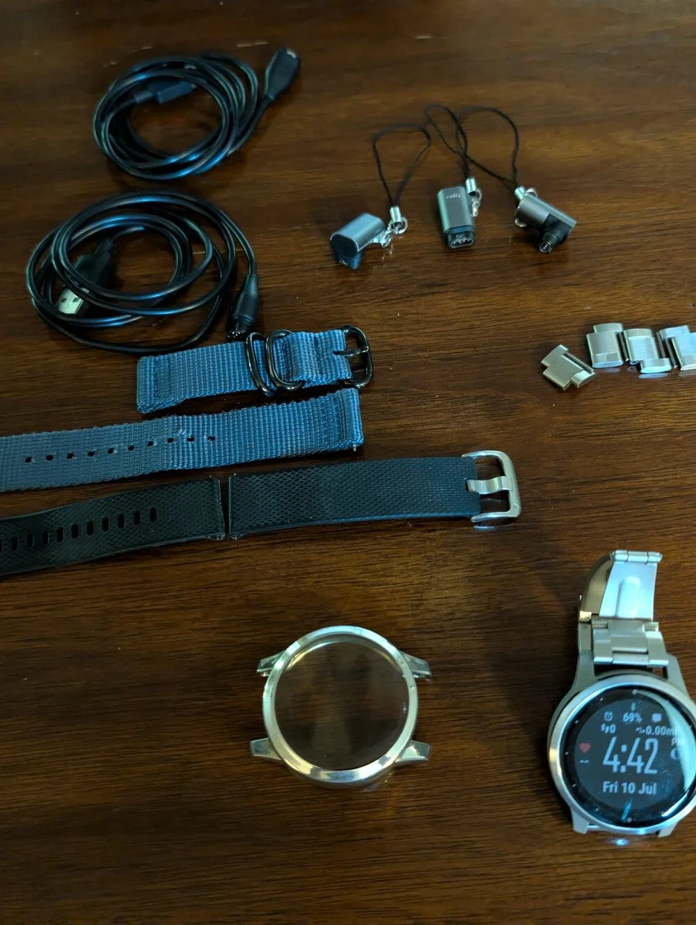 Garmin Vivo active 4 Smartwatch Including many Accessories